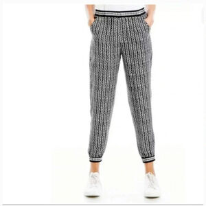 NWT MAX STUDIO Medallion Print Crepe Pants Size XS | black and white